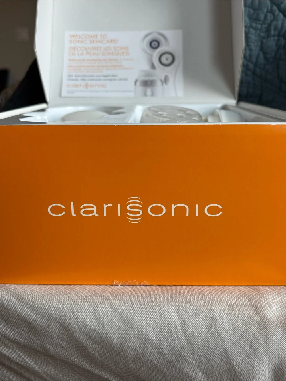 Clarisonic Mia 2 Sonic Facial Cleansing Brush Set White NIB 5 Brush Heads
